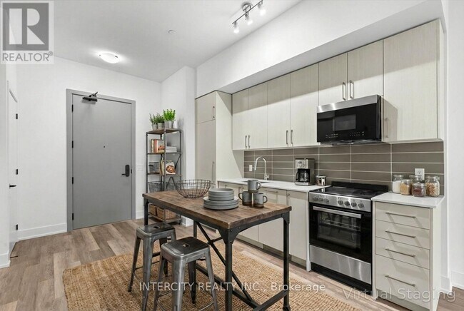 Photo du bâtiment - 2075 King Rd