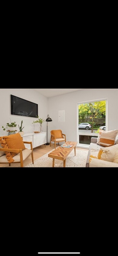 Primary Photo - 4601 Burke Ave N