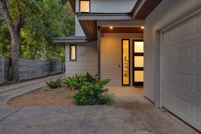 Building Photo - 3610 Thompson St