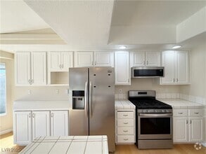 Building Photo - 3744 Crescent Canyon St