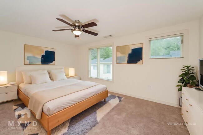Foto del edificio - 1379 Stirling Cir NW