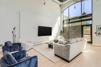 Building Photo - The Kingston