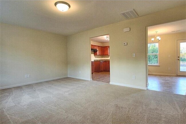 Building Photo - Brand New * 4 Beds / 2.5 Baths