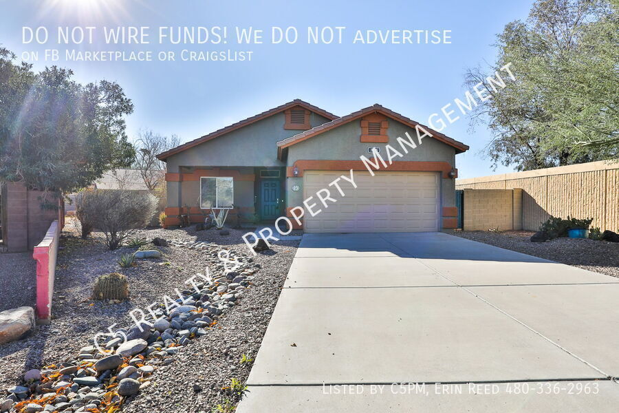 Photo - 3335 E. Yucca St -