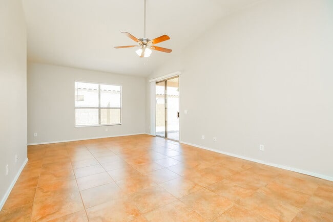 Building Photo - 9909 E Onza Ave