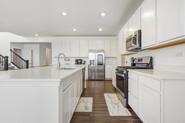 Foto del edificio - 16117 S Longcommon Ln