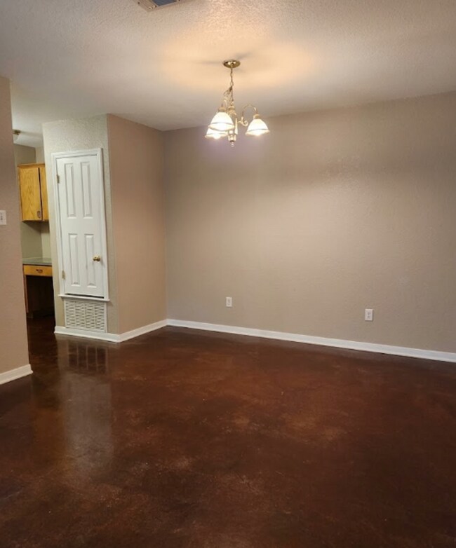 Foto del edificio - 1606 Libby Ln