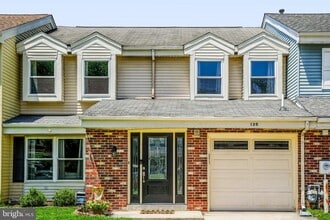 Building Photo - 120 Calderwood Ln
