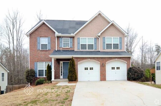 Building Photo - 5805 Village Loop