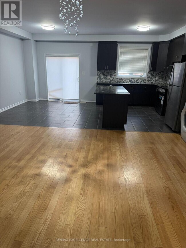 Building Photo - 25 Sail Rd