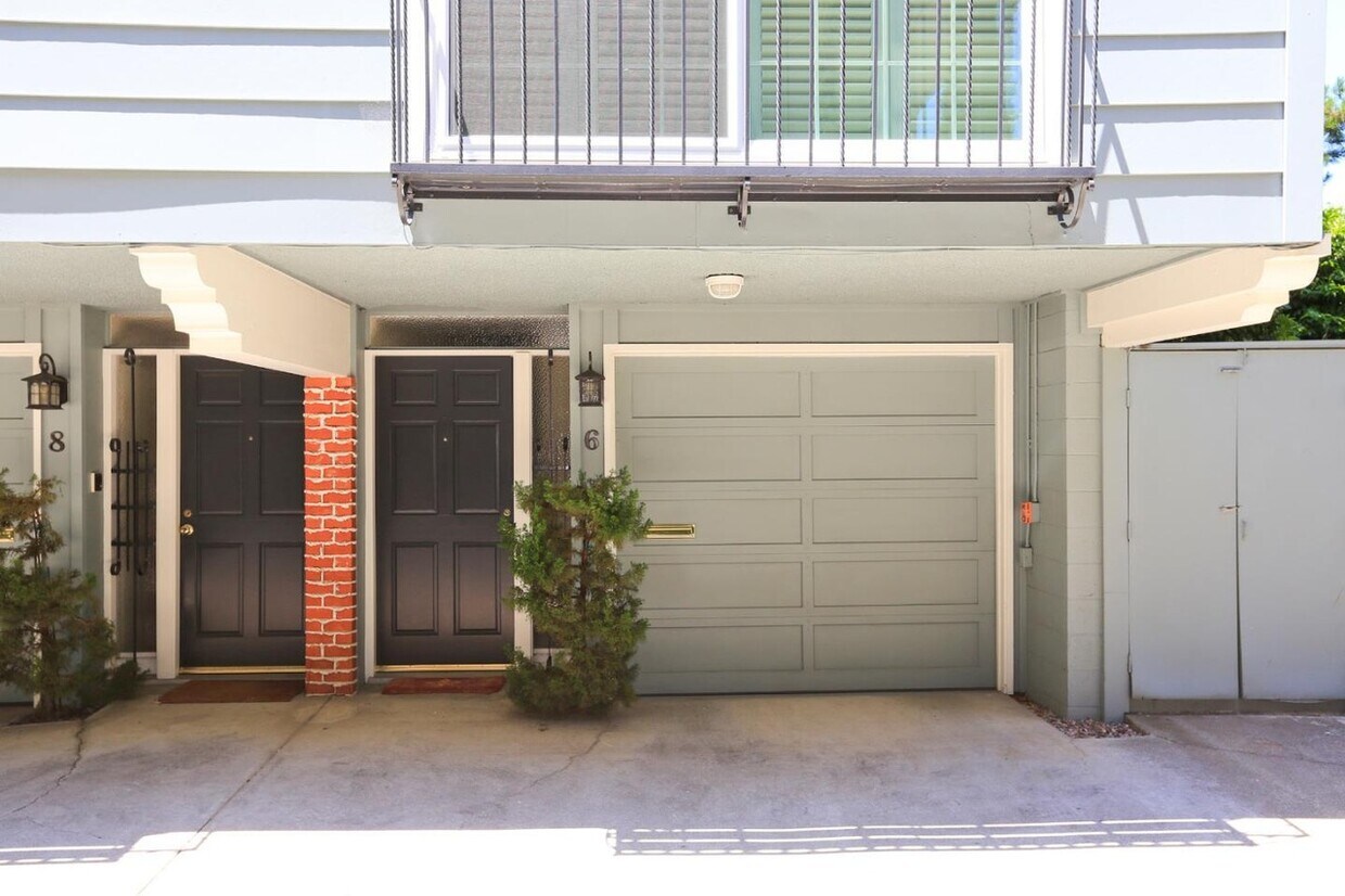 6 El Cerrito Ave