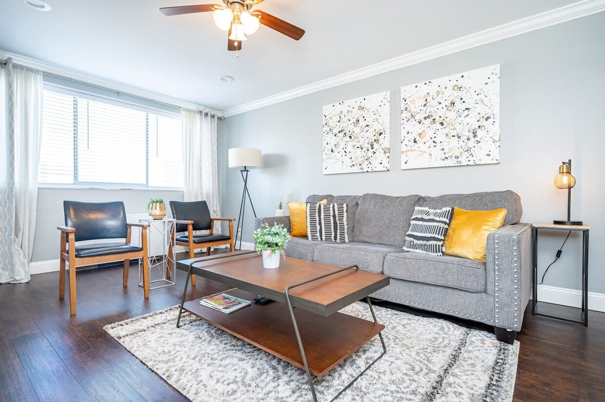 Foto principal - 215 Piedmont Ave NE