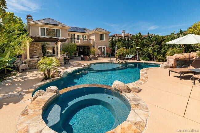 Building Photo - 923 Tucana Dr