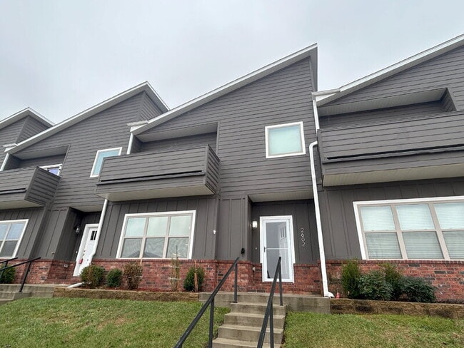 Building Photo - 2602 N Ward Dr