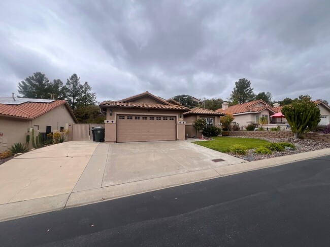 Building Photo - 3BR/2BA + DEN IN CROWN HILLS, Alpine WITH ...