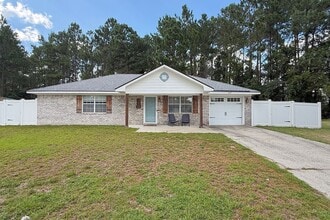 Building Photo - 337 Sheila Dr
