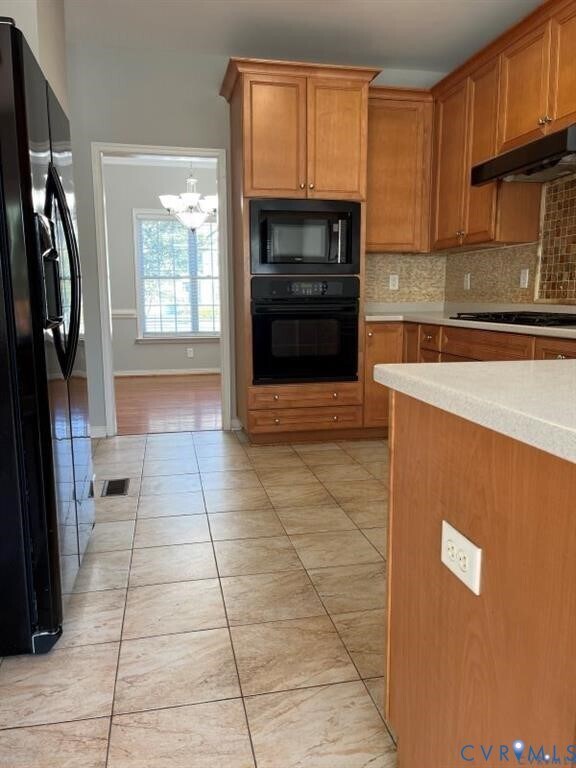 Foto del edificio - 9513 Pine Trails Ct