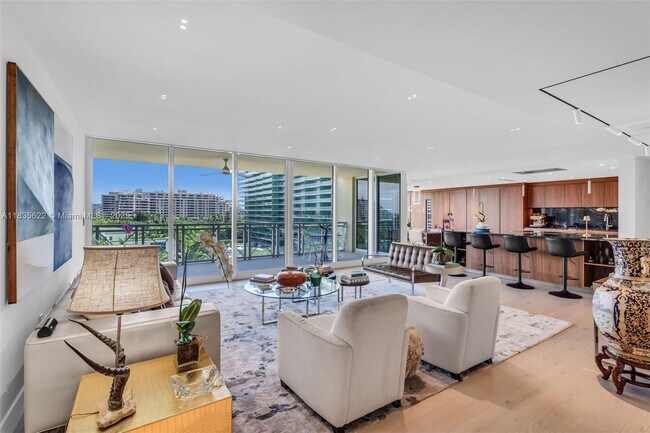 Foto del edificio - 430 Grand Bay Dr