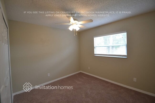 Foto del edificio - 12105 72nd St N