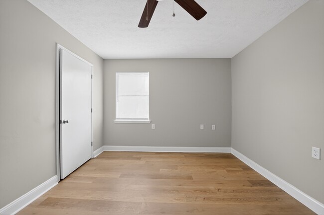 Building Photo - Rain Tree Estates