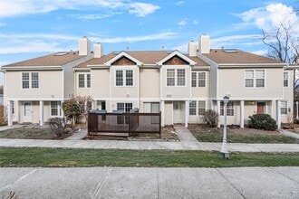 Building Photo - 1818 Whispering Hills Dr