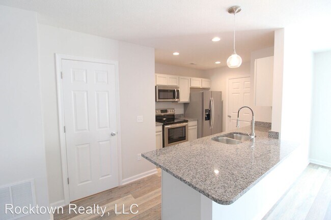 Foto del edificio - 3 br, 2.5 bath House - 3035 Locust Grove