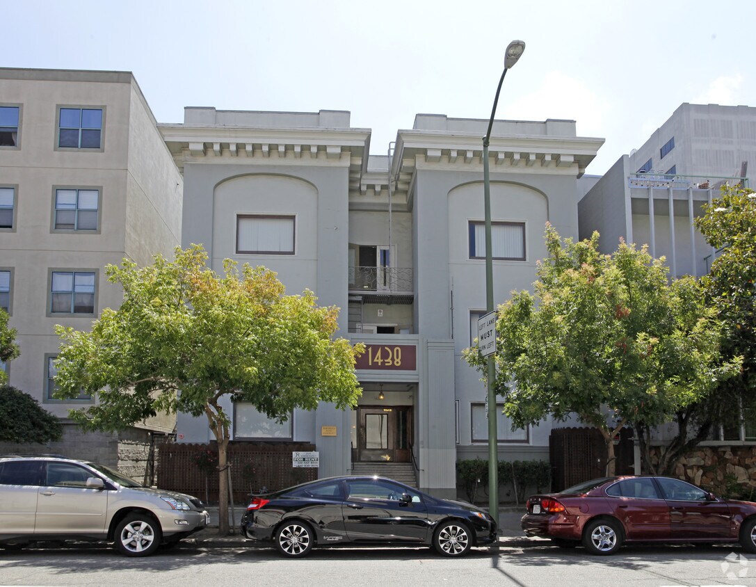 Primary Photo - Boathouse Point Apartments