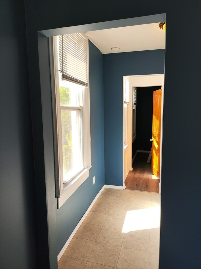 Foto del edificio - 104 S Tecumseh St