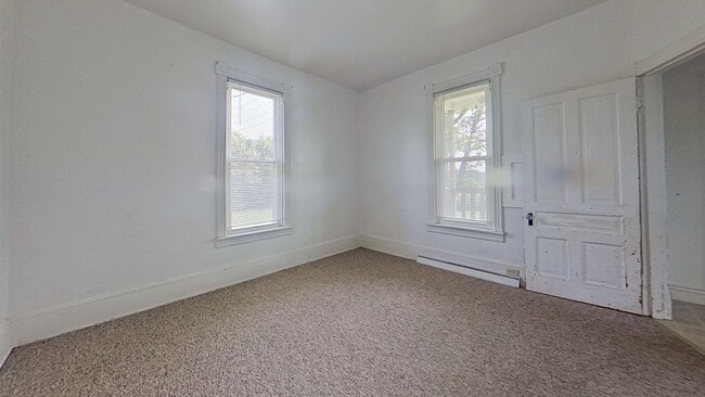 Building Photo - 2801 Bridgeview Rd