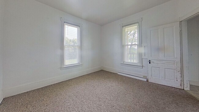 Foto del edificio - 2801 Bridgeview Rd