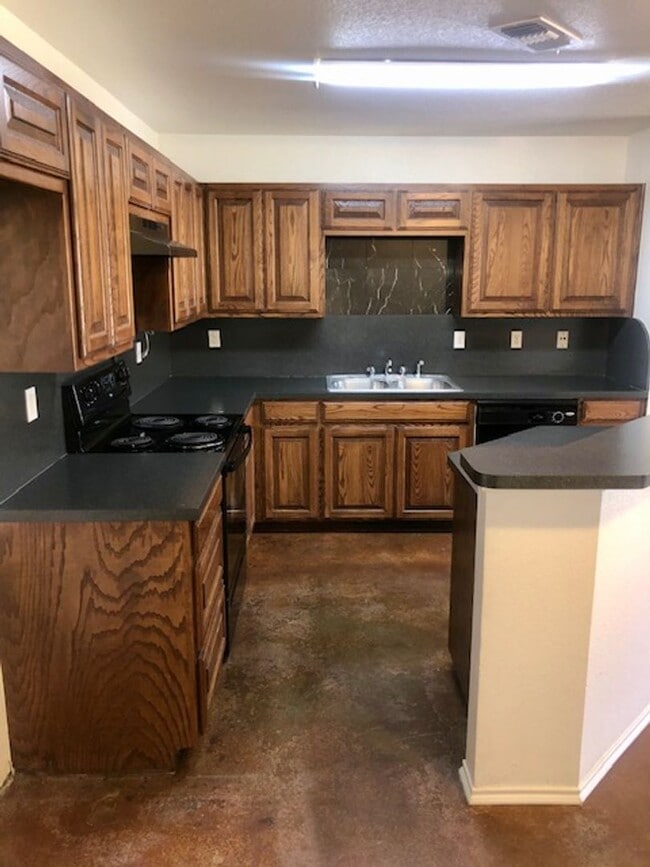 Building Photo - Gated Senior Community!