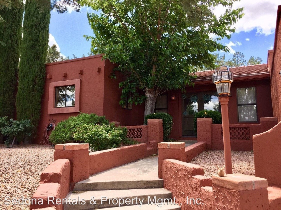 Primary Photo - 3 br, 2 bath House - 335 Montazona Trail