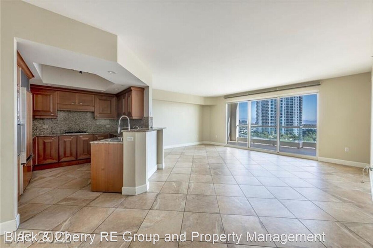 Building Photo - 1 br, 2 bath House - 2777 Paradise Rd #808