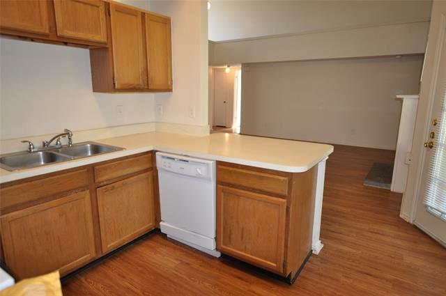 Foto del edificio - 919 Richards Dr