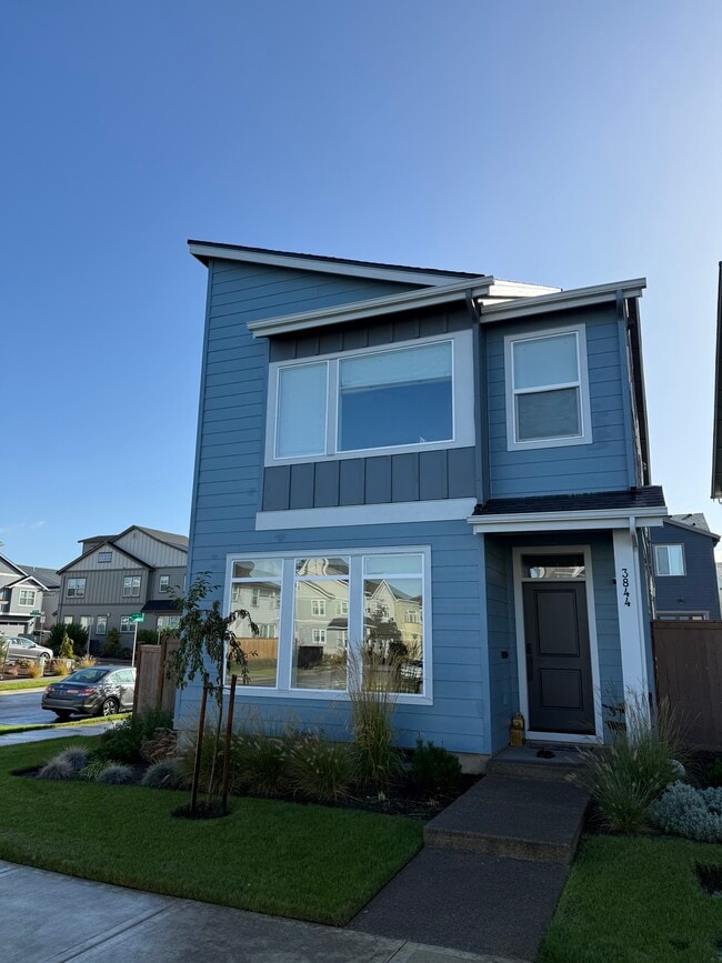 Building Photo - 3844 SE 83rd Ave