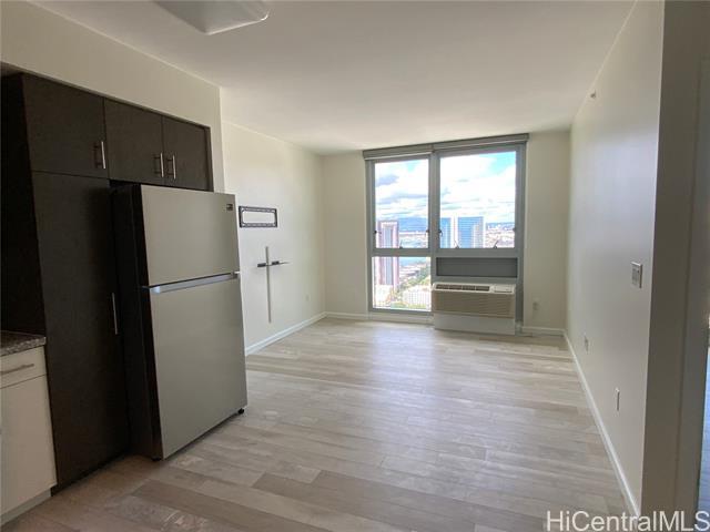 Building Photo - 988 Halekauwila St