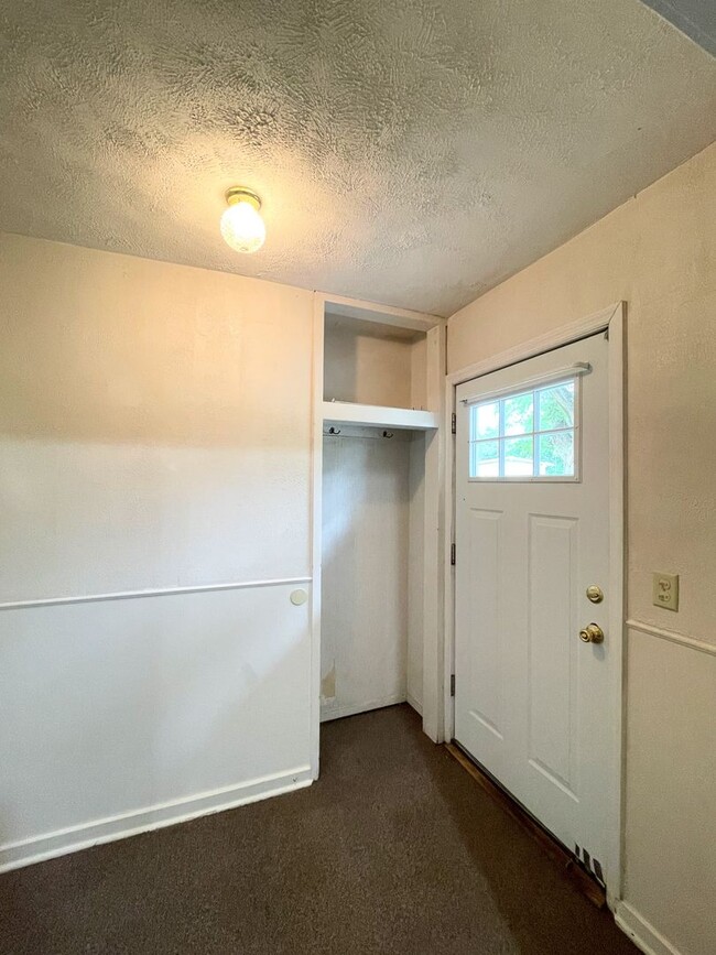 Building Photo - 3 Bed 2 Bath Home in Arlington