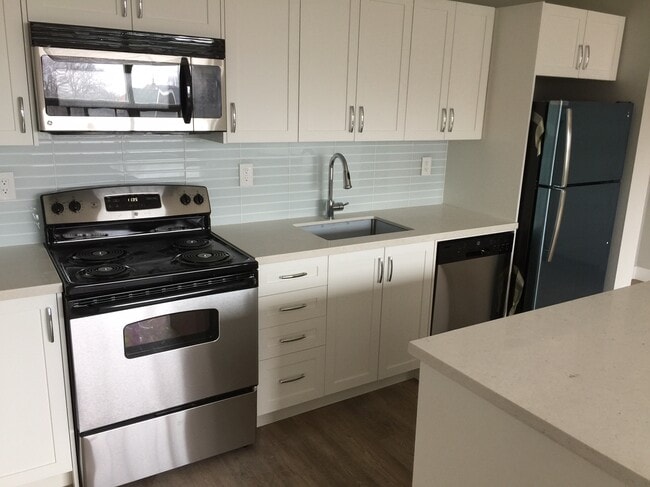 Photo du bâtiment - 24 2nd Street Apartments
