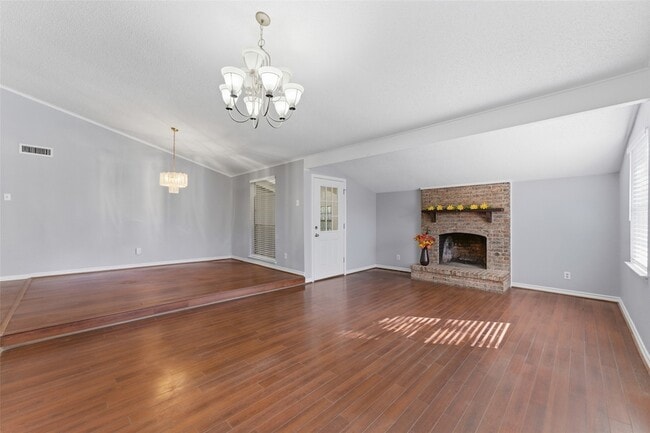 Photo - 1805 Haymeadow House