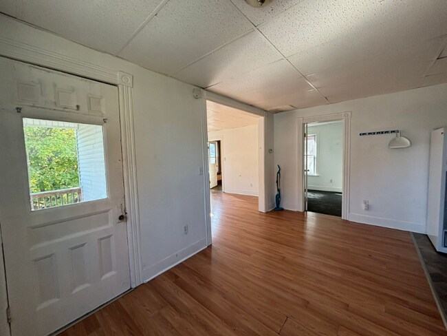 Building Photo - 1208 City St