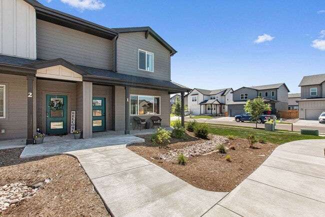 Building Photo - 3 bedroom 2.5 bath in Mosaic