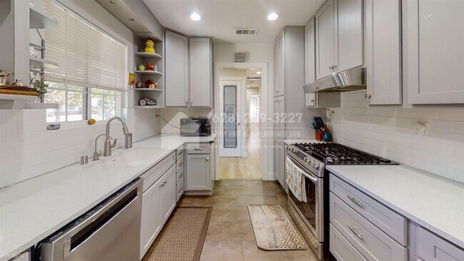 Foto del edificio - 4 br, 2 bath House - 5317 Keystone Drive -