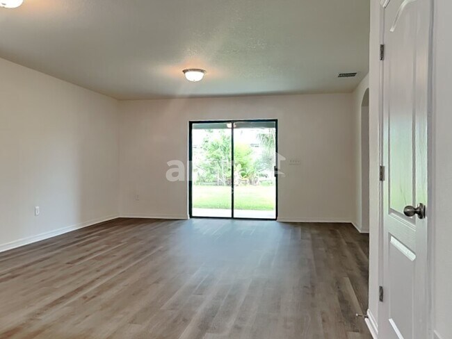 Building Photo - 919 Wynnmere Walk