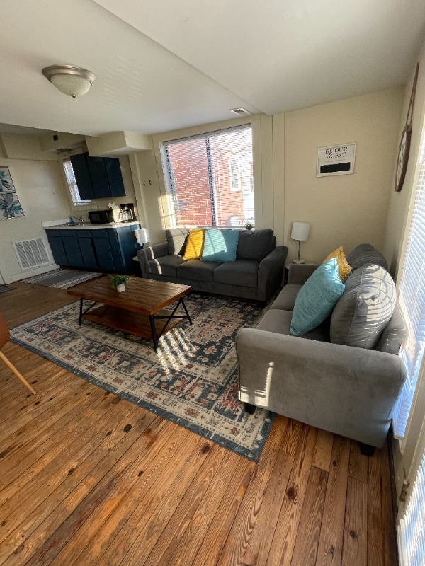 Photo - 600 E Main St Apartment