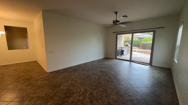 Foto del edificio - 10838 E Sonrisa Ave