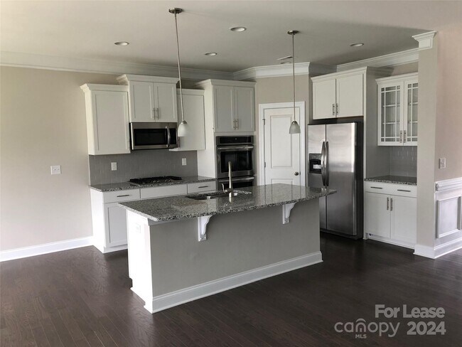 Foto del edificio - 128 Carolina Ash Ln