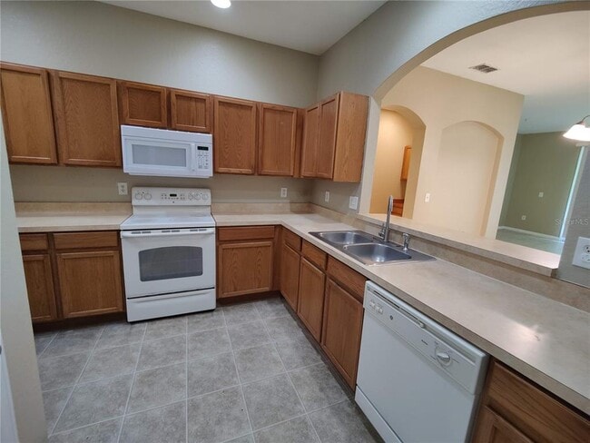 Building Photo - 2980 Ashland Ln S