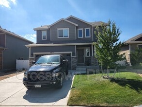 Building Photo - 5638 Osbourne Dr