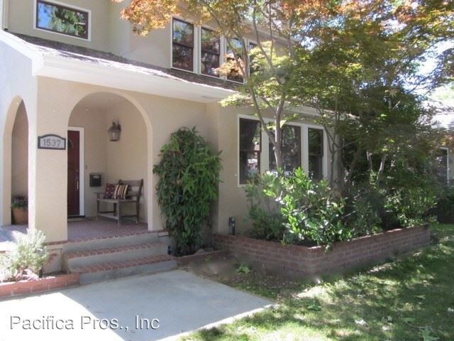 Foto del edificio - 4 br, 3 bath House - 1537 42nd Street