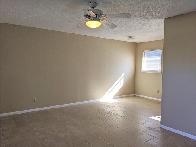 Foto del edificio - 915 Alexander St